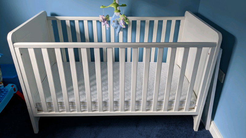 mothercare cot and mattress